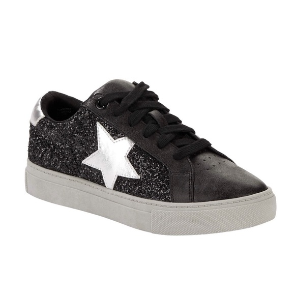 Time and Tru Shoes - Please see new listing.
